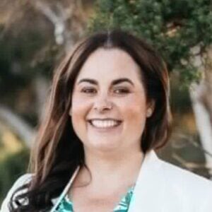 Group logo of Readings & Healings with Louise Mundey
