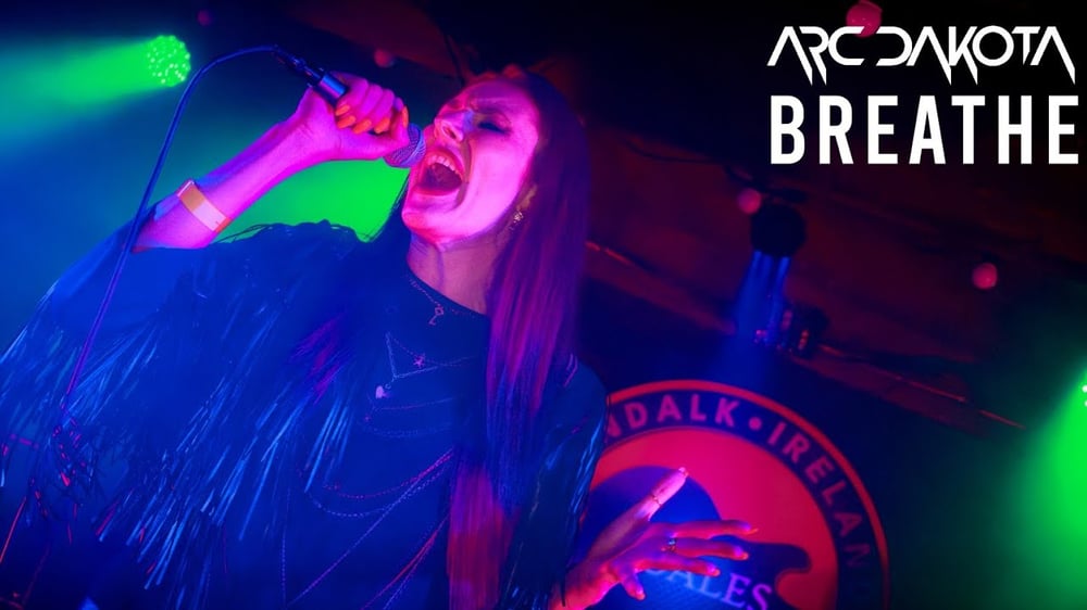 Arc Dakota - Breathe (live - Toales, Dundalk)
