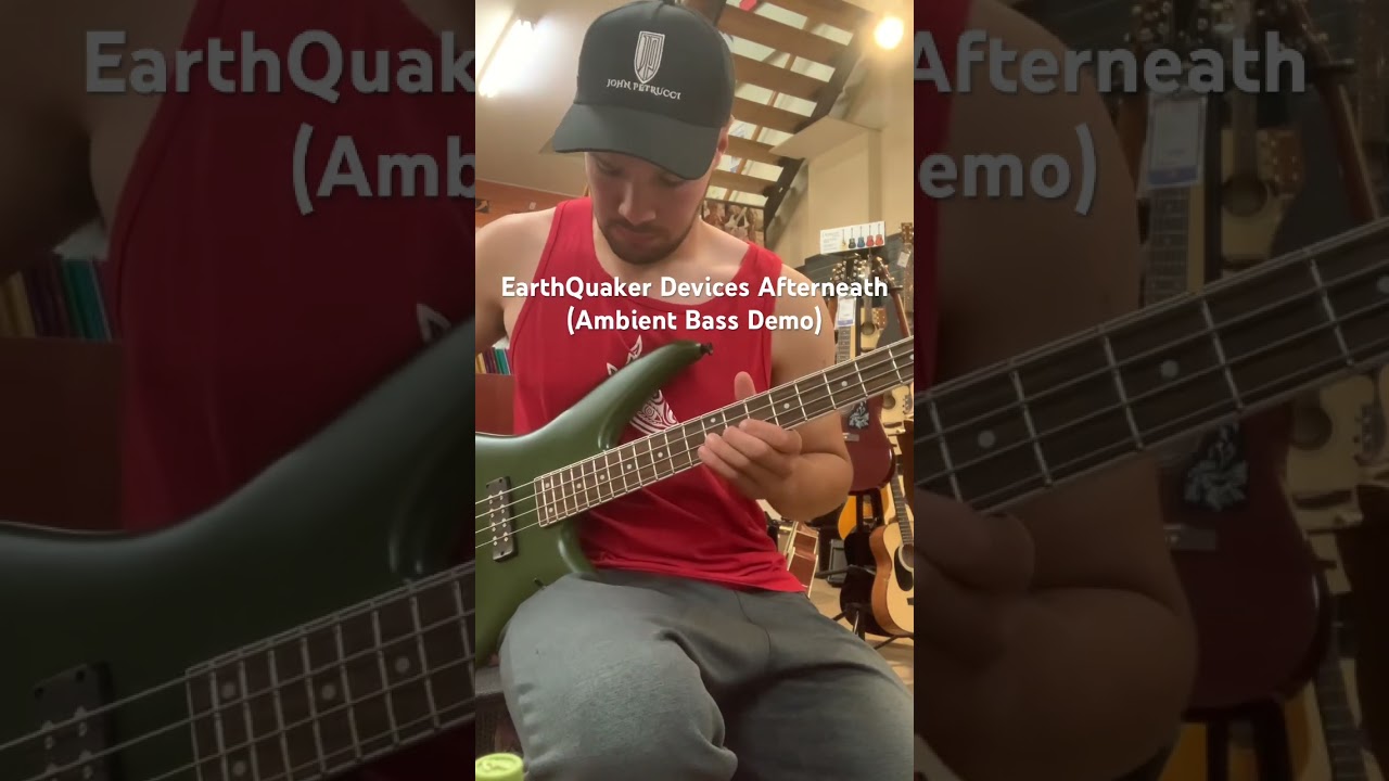 Improvised ambient bass with the EarthQuaker Afterneath ✨🎸🌌