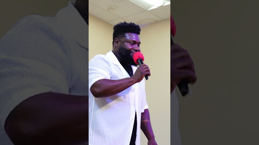 Robert Hawkins- singing "Stand" by @DonnieMcClurkinShow at @31sda  08/31/24.