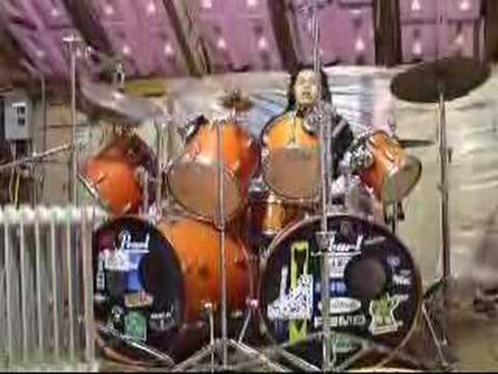 Kick ass Girl drummer/ girl drummer 2 (hanson cover)