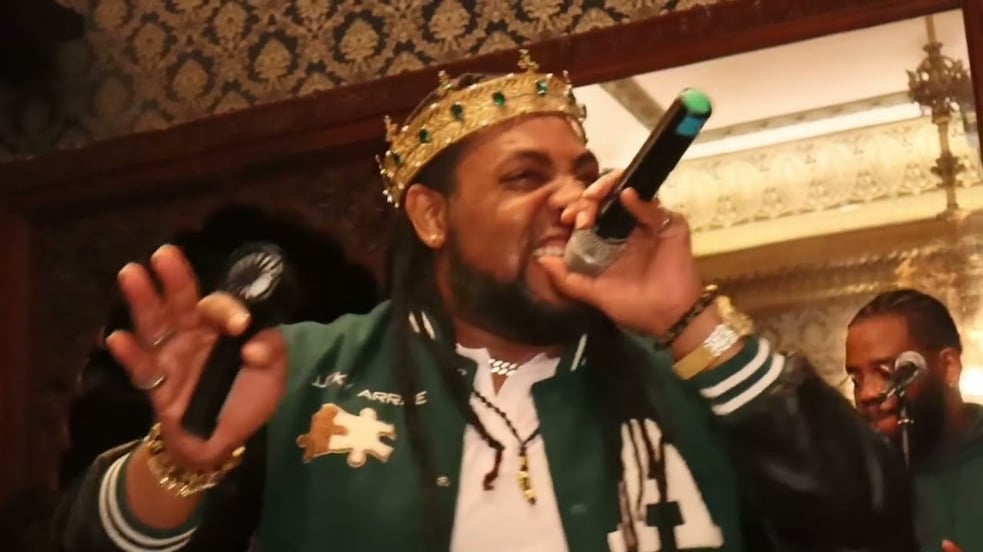 Signs - Tony Aye! (Live Performance)