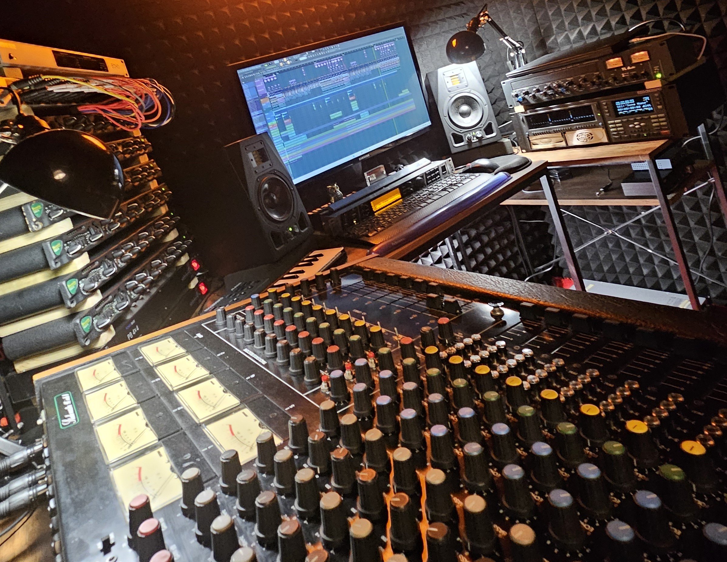 Drum & Bass Crew cover image