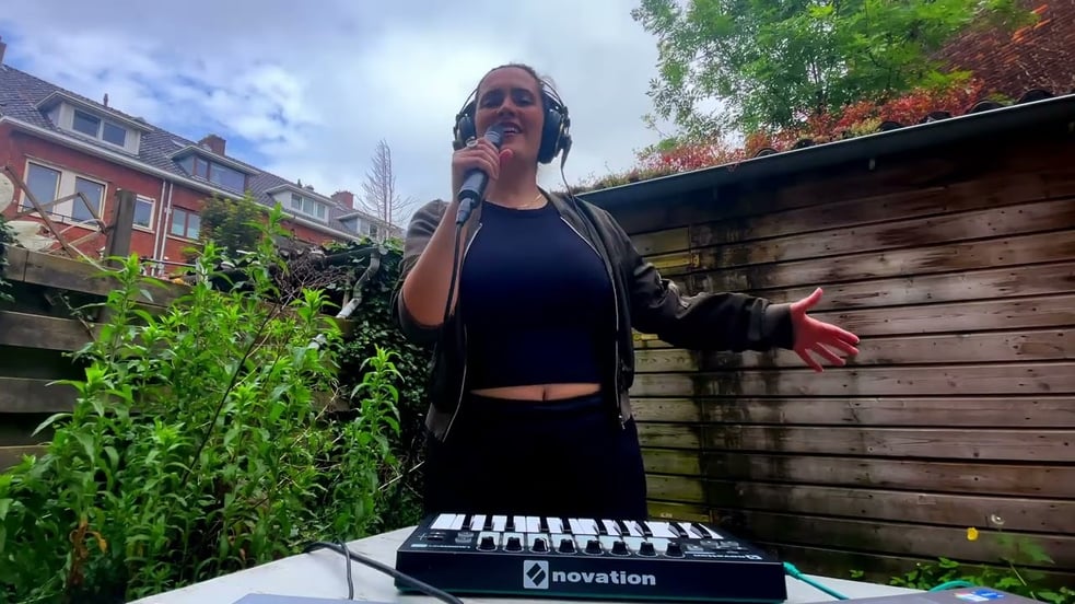 Juno ⚵ - STAY | Stripped ROTTERDAM Rendition | 1mic1take 🪐