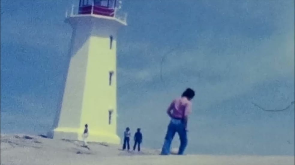 Beached Out – 1000 Trees (Official Video)