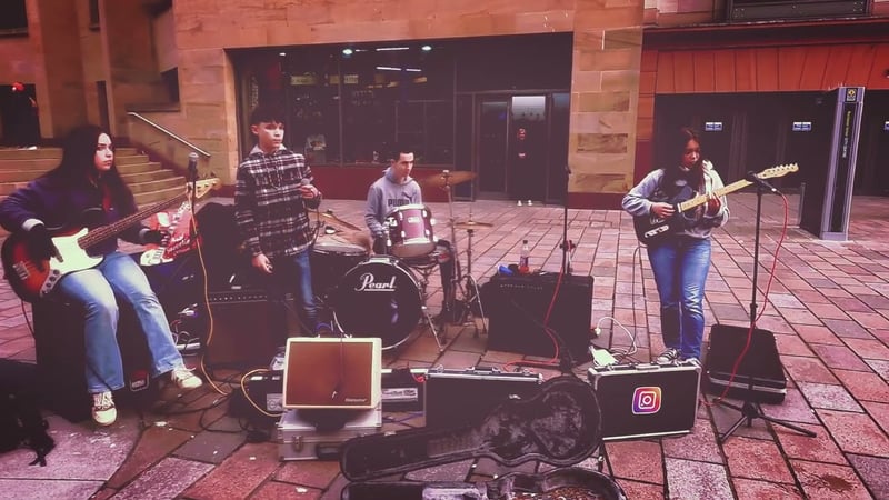 el Galvarino - When The Levee Breaks (Live on Buchanan Street)