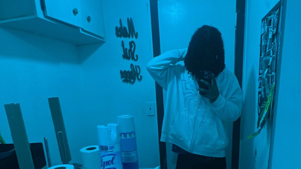 ERASETHESTARZ EP LISTENING PARTY / CHILL