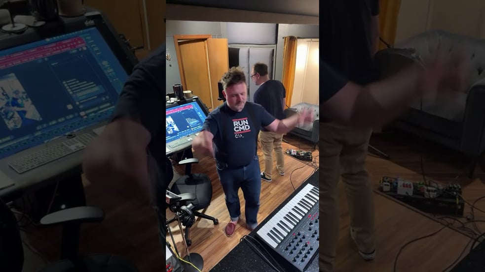 LIVE IN THE STUDIO YO IMPROVISING MUSIC FOR YOUTUBE!