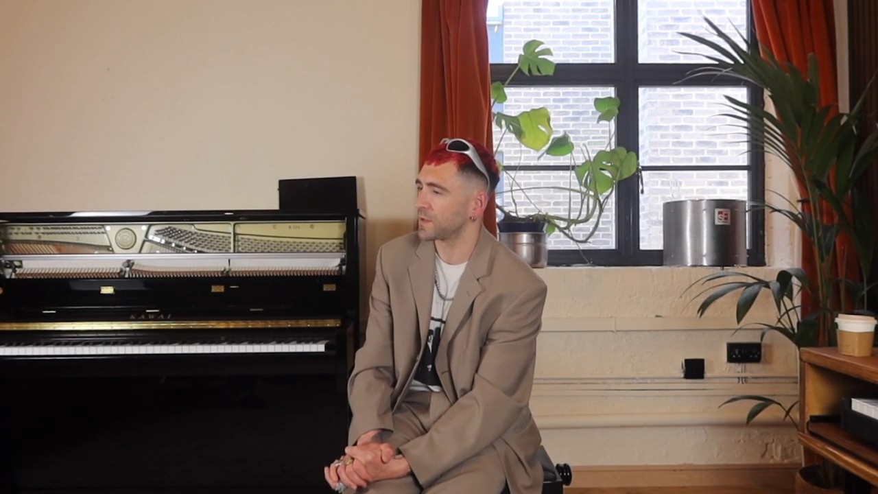 Honess Jones Talks About Depression, Springsteen & Second Single Killing Me Twice