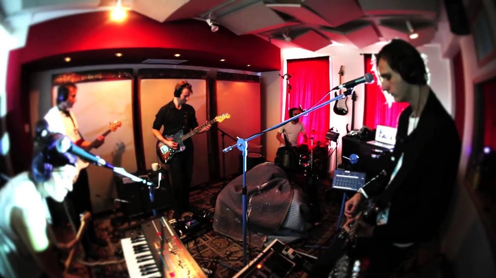 dead leaf echo "Birth" (Live on KEXP)