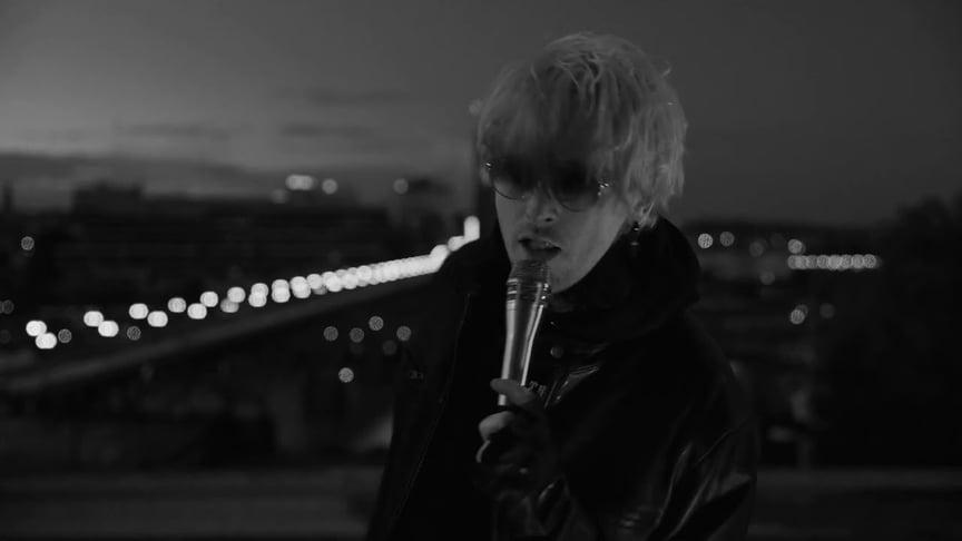 Elijah Cruise - Loverboy [Official Visualizer]