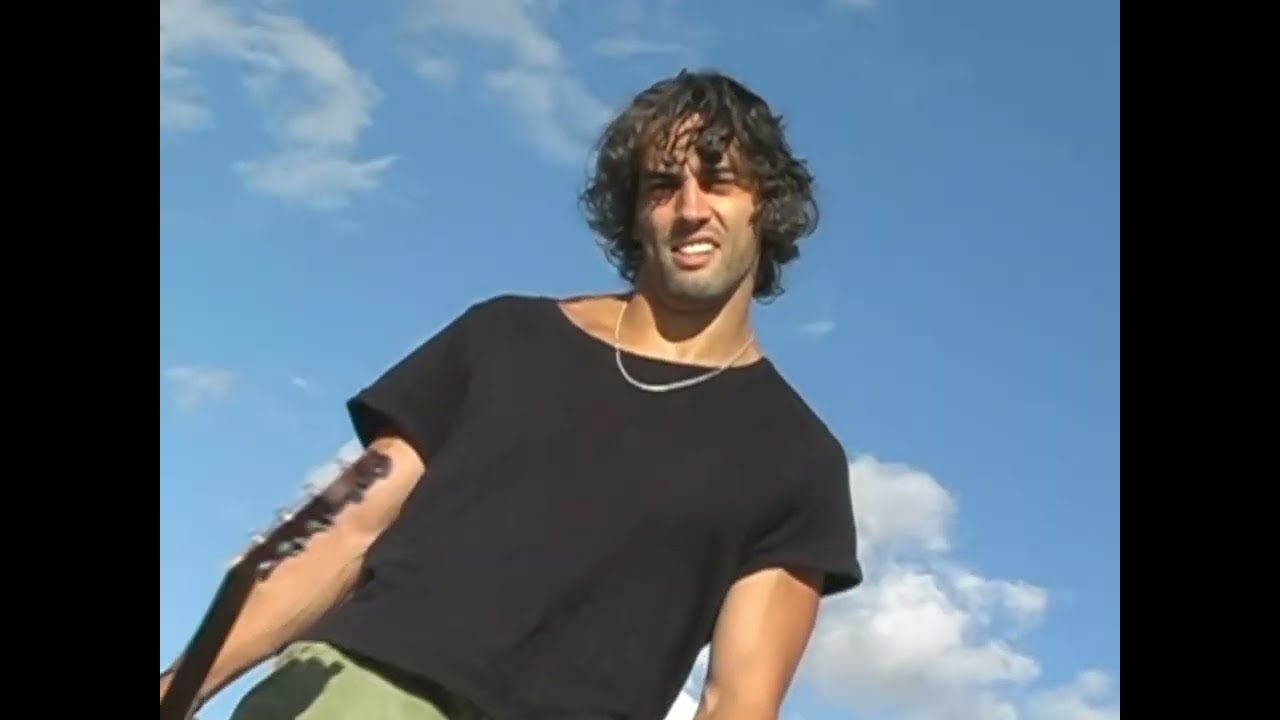 Empty Country (lo-fi) - Couvo (music vid)