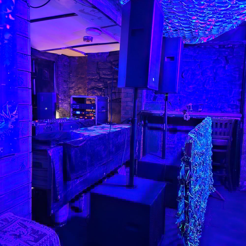 Valve Sound System Hire (Rig Only + Venue)