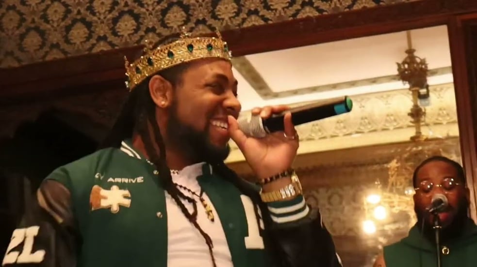 Miley Cyrus - Flowers cover by Tony Aye!(Live)