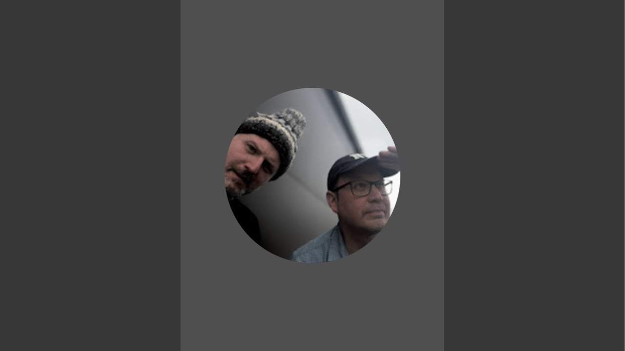 What should we write about? Elektrodinosaur live in the studio!