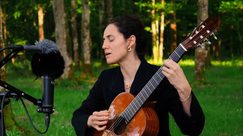 MAVÍ LOU - ‘SLEEPWALKERS’ (live version filmed by @stradcopy )