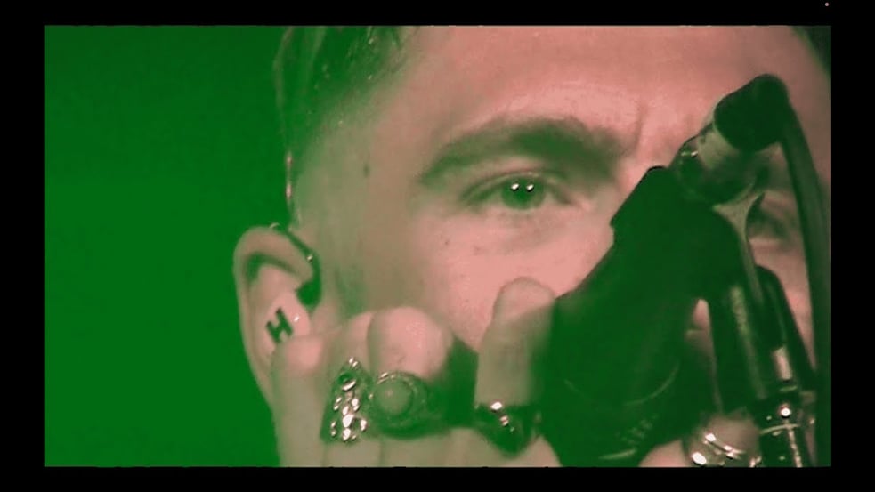 Honess Jones & The Tough Love - Killing Me Twice (Home Video, Live at The Grace)