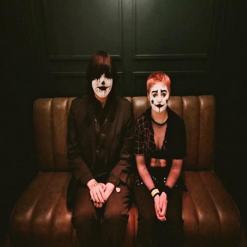 M I D O R I - S O U R S . . .