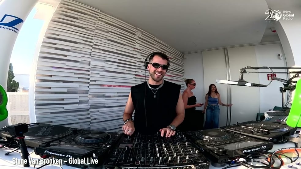 Stone Van Brooken - Live @ Ibiza Global Radio, Ibiza, Spain / Progressive & Melodic Techno DJ Mix