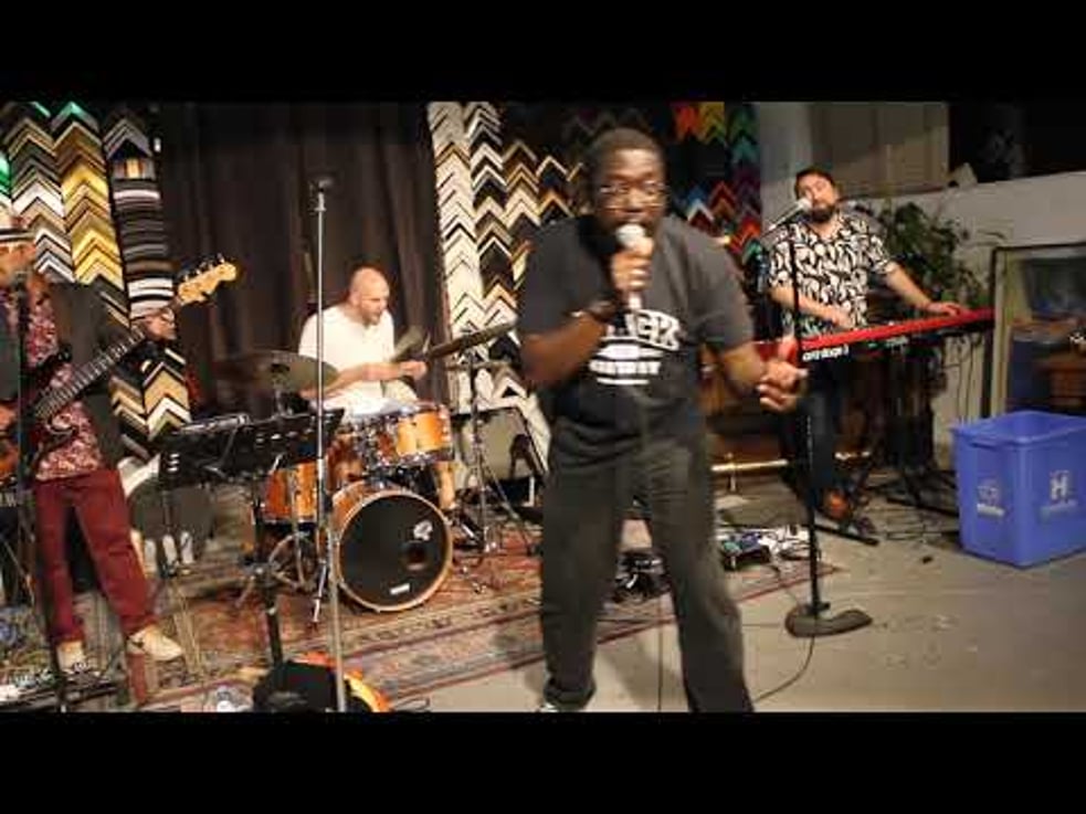 Kojo Easy Damptey - PROTEST aka Kende Kuna (Live) #RadiccalThoughtsLP #afrofuturism