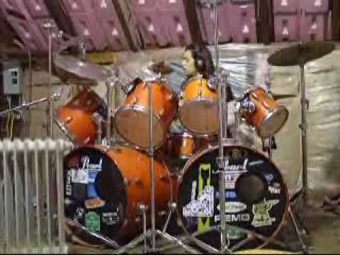 Kick ass Girl drummer/ girl drummer 3 (Machine head cover)