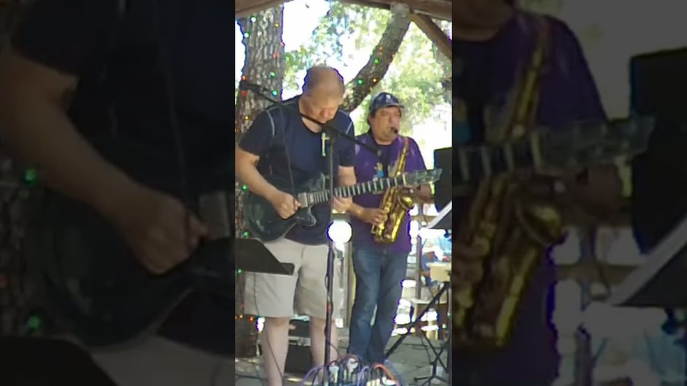 Johnny B Goode. Live at Executive Surf Club