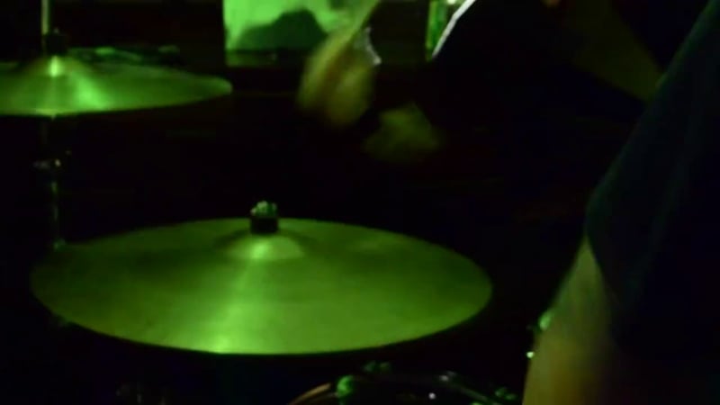 I Hear Sirens - Illuminating Frequencies (In Studio Performance)