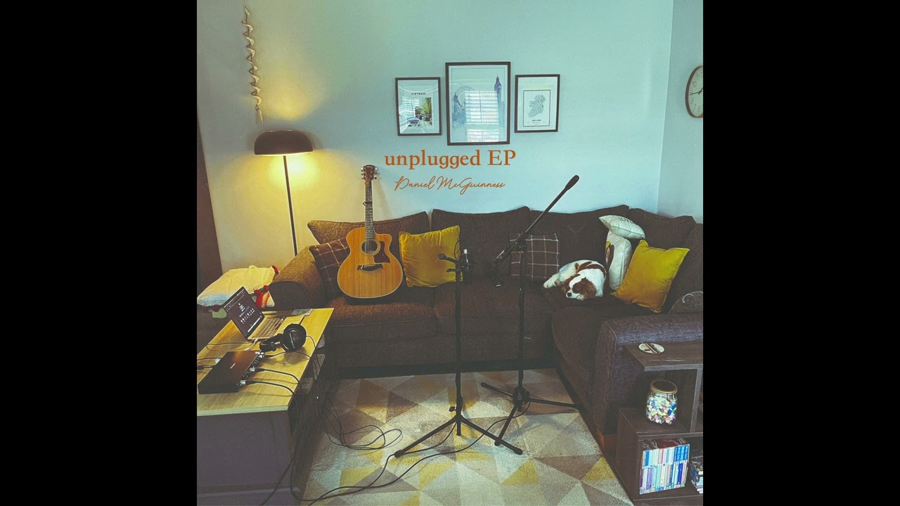 Daniel McGuinness - Right Next To Me (unplugged)