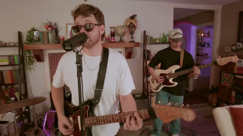 Filthy Casual - little bit late (Living From My Living Room)