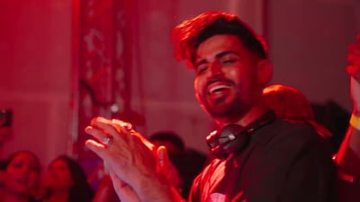 Piya Ghar Aaya (Remix) Live - Nusrat Fateh Ali Khan & Asad