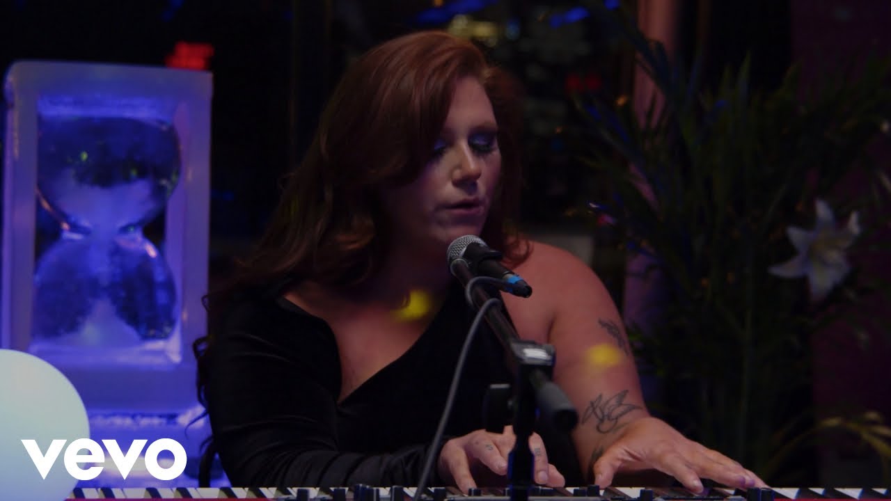 Suzanne Sheer - Live at Warehouse on Watts