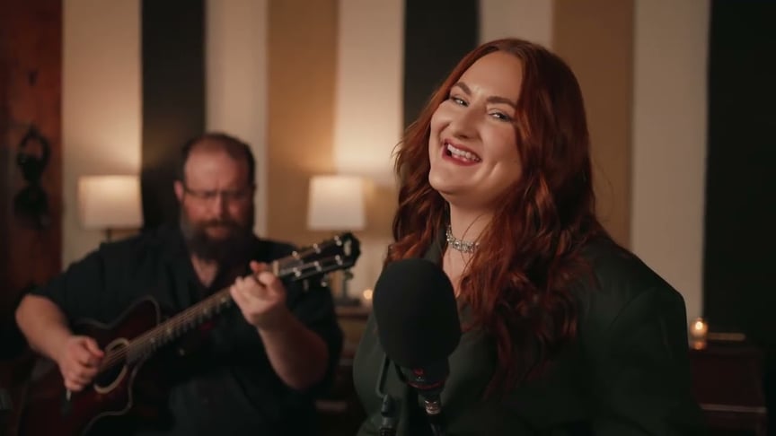 Louissa Gig Promo Short