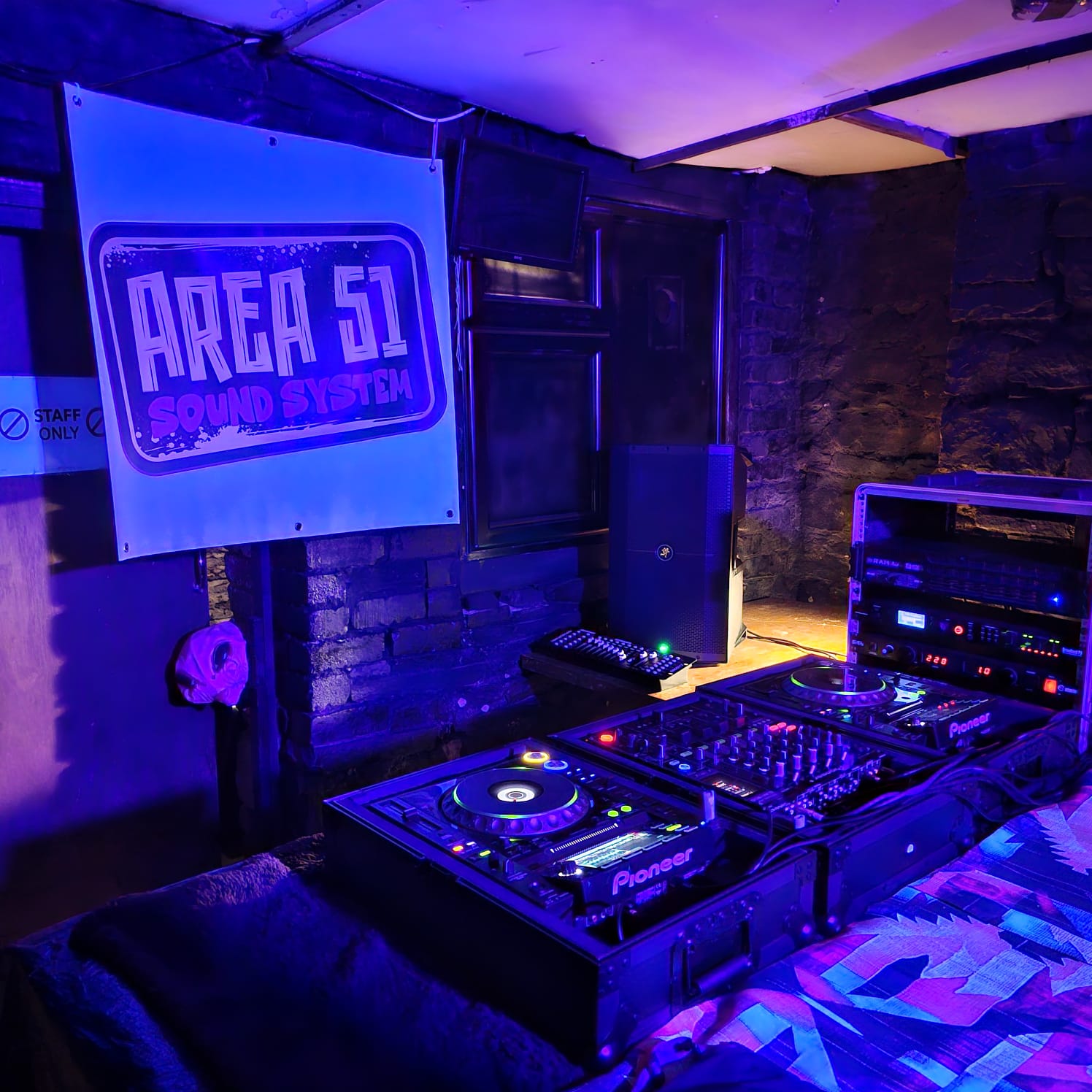 Valve Sound System Hire (Rig + Decks + Venue + Lights/Decor)