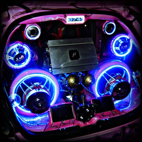 BUMPIN OUT THE TRUNK