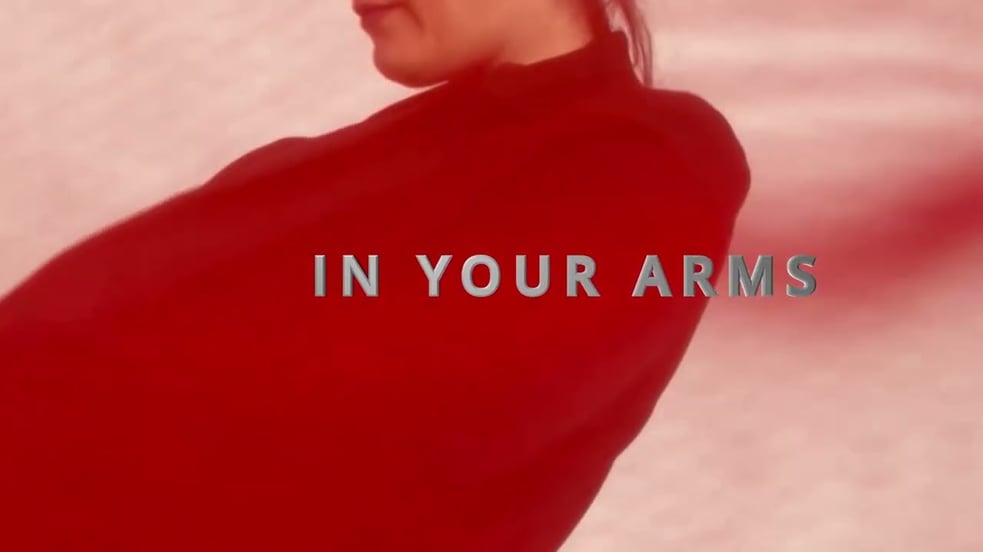 Juno ⚵ - In Your Arms (Lyric Visualizer)