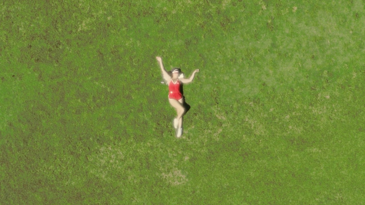 Je55ie - falling from heaven {Official Lyric Video}