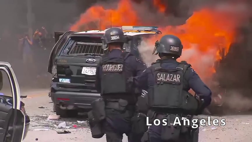 Season to Risk - Losing Hand / MEN ARE MONKEYS. ROBOTS WIN. 2020 remaster