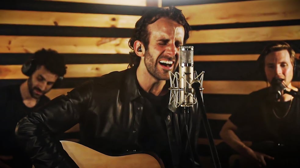 The Listros - Compare Myself To You (Live Acoustic)