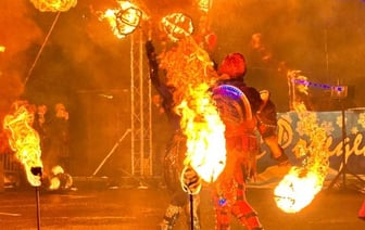 Лазерное огненно-пиротехническое шоу провели в Бресте