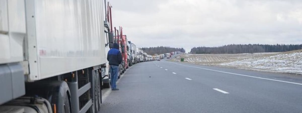 Проблемы на границе Литвы и Беларуси: очереди грузовиков и безопасность вопросы