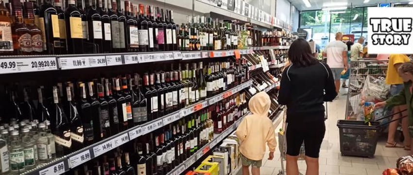 Из-за скандала с "детской водкой" в Польше увольняют чиновников