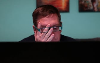 Репетиторам хотят запретить работать через Zoom и другие "небелорусские" ресурсы