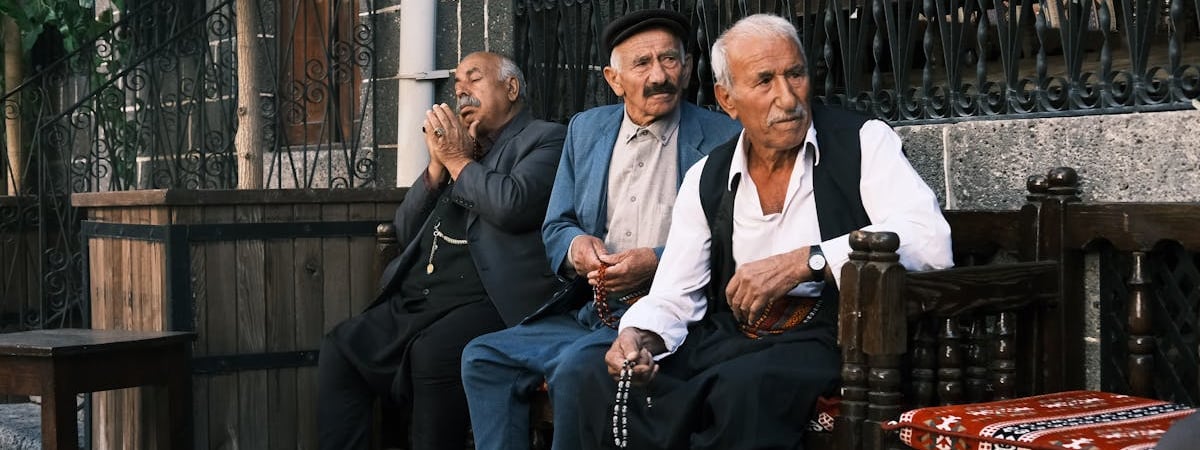 Белпочта выплатит пенсии и пособия за 7 ноября досрочно