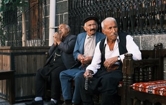 Белпочта выплатит пенсии и пособия за 7 ноября досрочно