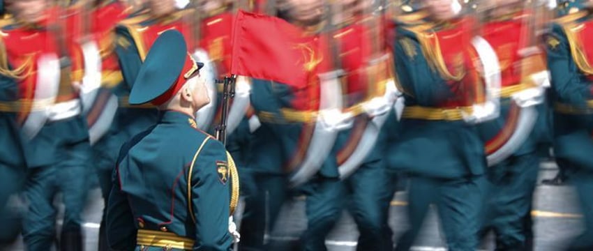 В российских регионах отменили парад Победы к 9 мая