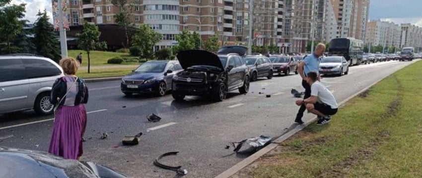 Массовое ДТП на улице Притыцкого в Минске