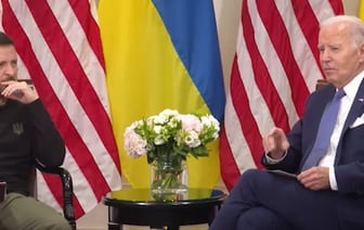 Байден извинился перед Зеленским за задержку помощи и выделил $225 млн