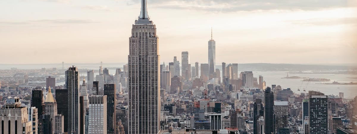 ЖКХ Минска позвало на «работу мечты» за 1700 рублей в месяц. А кому пообещали зарплату 3500 рублей?