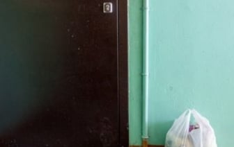 Кто должен убирать тамбур в подъезде? Спрашивает брестчанка