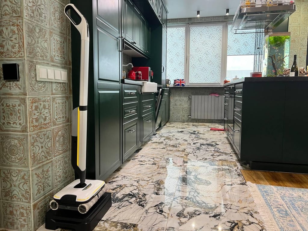 «Вложили в ремонт половину стоимости». Как семейная пара смогла позволить себе квартиру мечты?